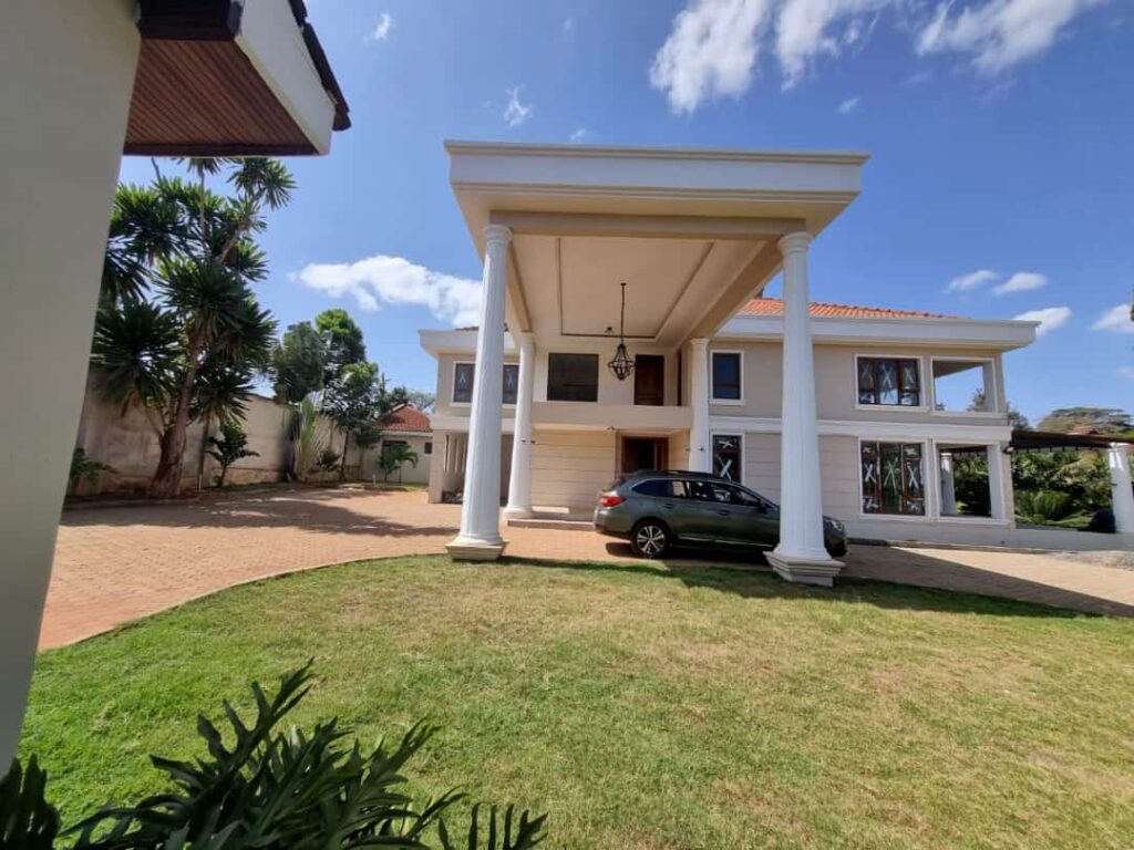 A luxurious 5 bedroom Townhouse for sale in Thika
