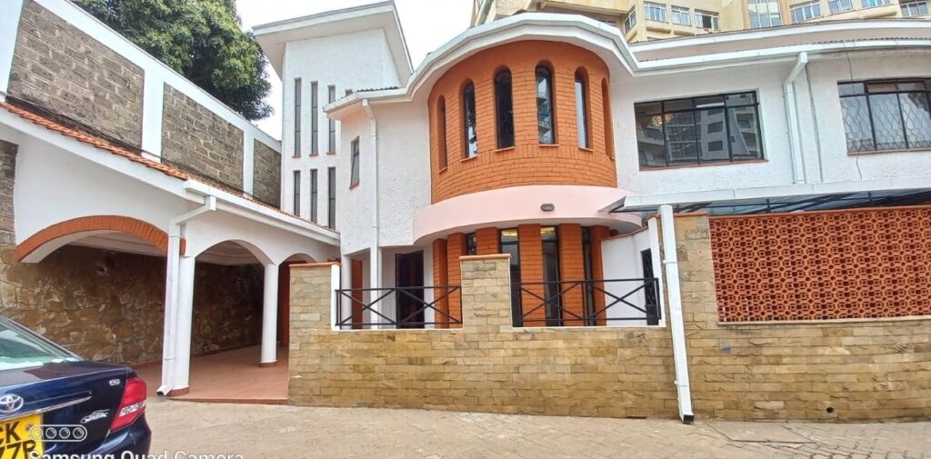An Executive 5 bedroom Townhouse for rent in Westlands